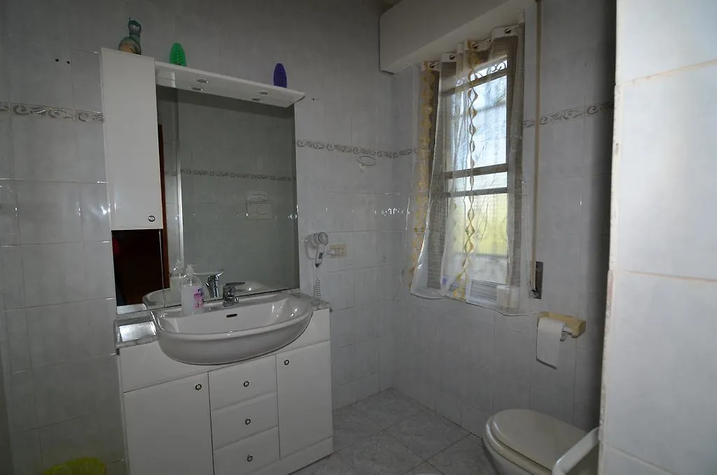 בית נופש פלומיני די קווארטו Casa Vacanza Sa Ferula