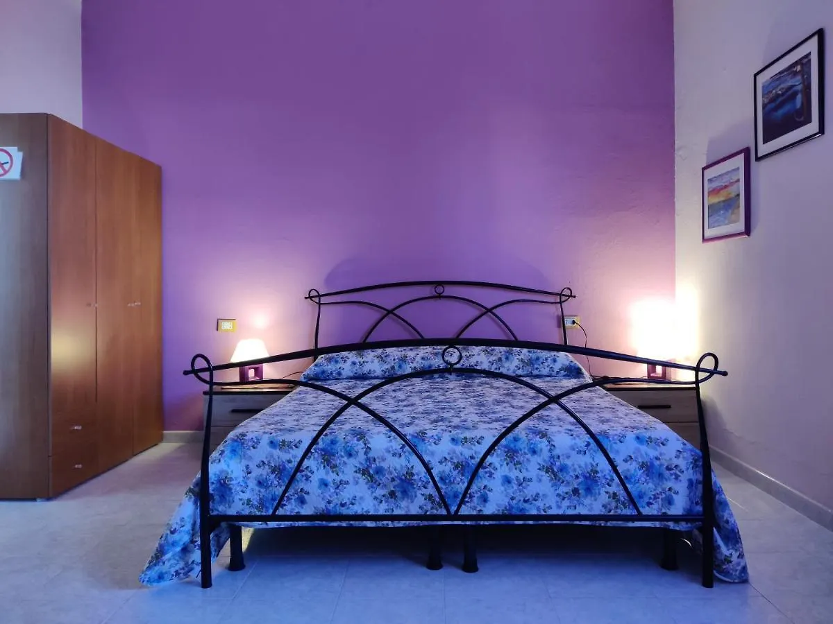 בית נופש פלומיני די קווארטו Casa Vacanza Sa Ferula