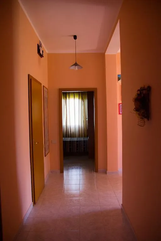 פלומיני די קווארטו Casa Vacanza Sa Ferula 0*, פלומיני די קווארטו